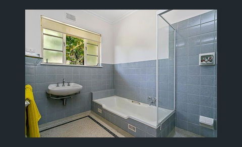 Stunning House With Beautiful Entertainment Area!! - ACT Tourism 11