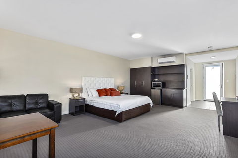 Robe Marina Accommodation - ACT Tourism 16