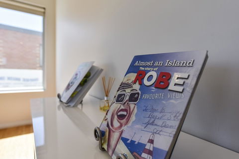 Robe Marina Accommodation - ACT Tourism 29