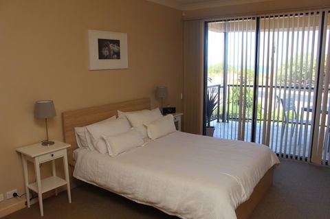 The Lighthouse - Beachfront Accommodation - ACT Tourism 1