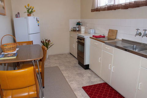 Kimba Units - ACT Tourism 7