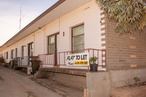 Kimba Units - ACT Tourism 2