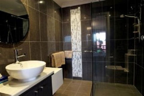 Cattlemans Country Motor Inn & Serviced Apartments - ACT Tourism 18