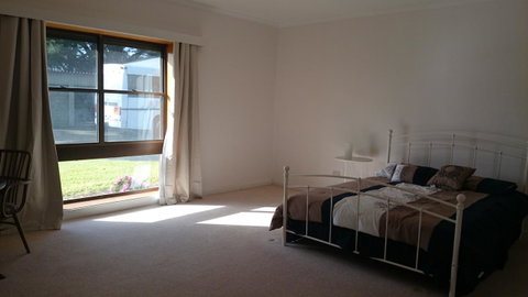 Hilltop Escape - ACT Tourism 12