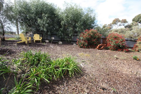 One Tree Bed And Breakfast - ACT Tourism 4