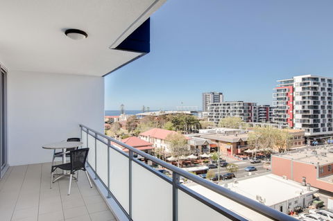 Adina Apartment Hotel Wollongong - ACT Tourism 12