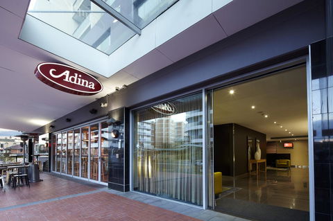 Adina Apartment Hotel Wollongong - ACT Tourism 24