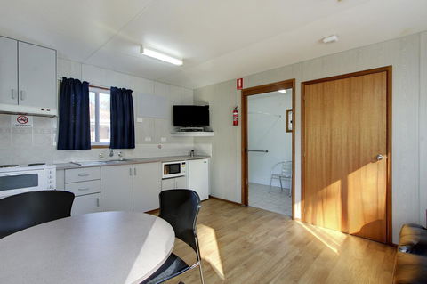 Gawler Caravan Park - ACT Tourism 5