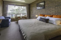 Book Mannum Accommodation Vacations ACT Tourism ACT Tourism