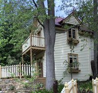 Aldgate Creek Cottage Bed and Breakfast - ACT Tourism