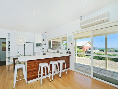 Boat House - ACT Tourism 1