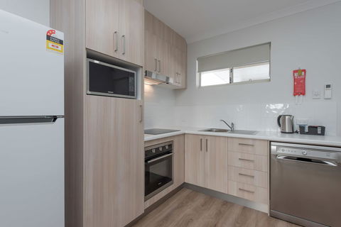 Jurien Bay Motel Apartments - ACT Tourism 16