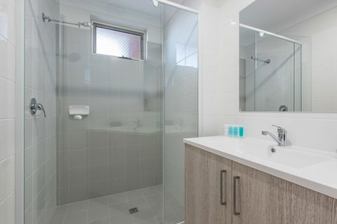 Jurien Bay Motel Apartments - ACT Tourism 11