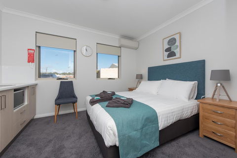 Jurien Bay Motel Apartments - ACT Tourism 23