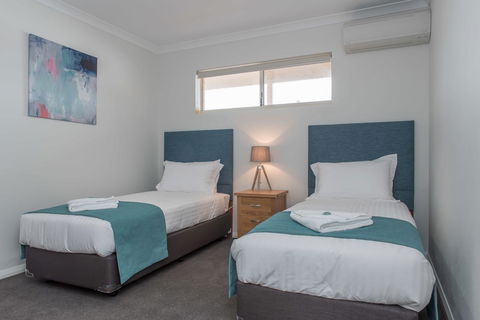 Jurien Bay Motel Apartments - ACT Tourism 18