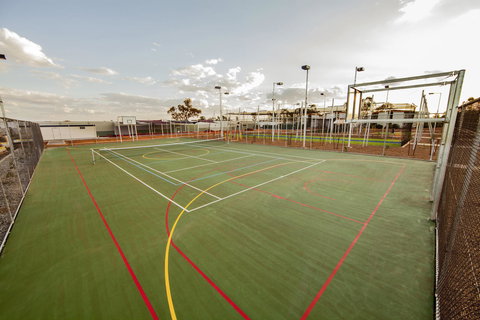 Capricorn Village - ACT Tourism 21