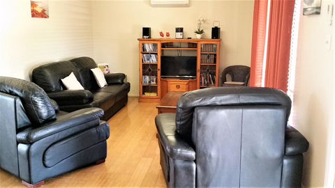 Kanga Cottage - ACT Tourism 8