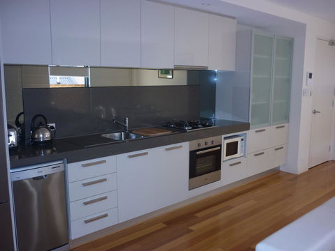 Parklane Apartments - ACT Tourism 7