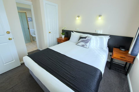 Pelicans Albany Middleton Beach - ACT Tourism 34