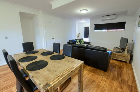 Pelicans Albany Middleton Beach - ACT Tourism 19