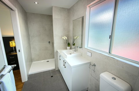 Pelicans Albany Middleton Beach - ACT Tourism 27