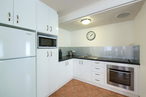 Pelicans Albany Middleton Beach - ACT Tourism 3