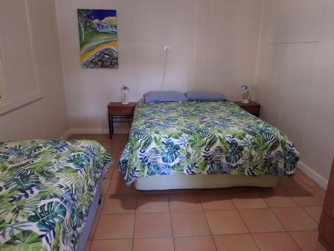 Lazy Lobster Holiday Units & Chalets - ACT Tourism 8