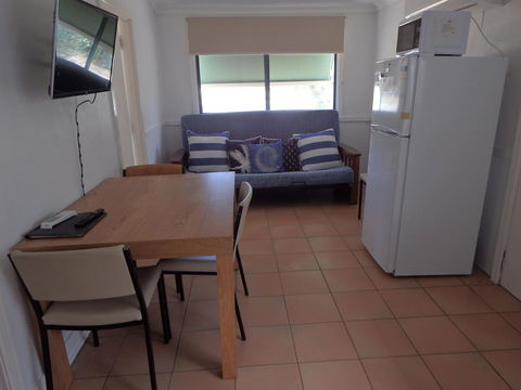 Lazy Lobster Holiday Units & Chalets - ACT Tourism 10