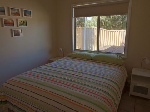 Lazy Lobster Holiday Units & Chalets - ACT Tourism 25