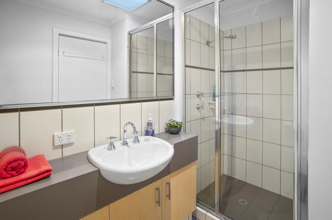 Villa On Fearn - ACT Tourism 9