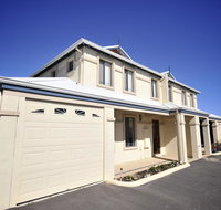Palm Beach Manor - ACT Tourism