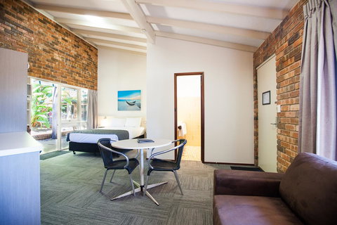 Leisure Inn Hotel Rockingham - ACT Tourism 27