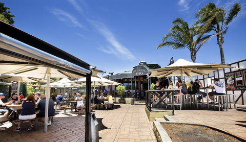 Leisure Inn Hotel Rockingham - ACT Tourism 0