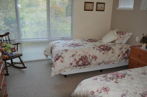 Glenelg On King Bed & Breakfast - ACT Tourism 28