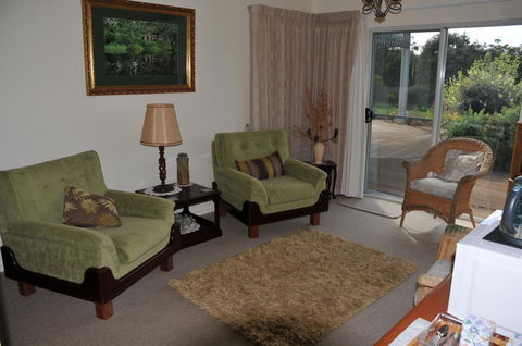 Glenelg On King Bed & Breakfast - ACT Tourism 21