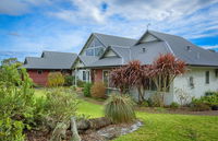 Book Willyung Accommodation Vacations ACT Tourism ACT Tourism