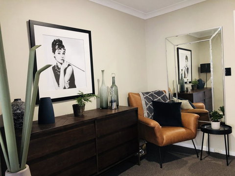 West Beach Lagoon 220 Stylish And Cozy - ACT Tourism 12