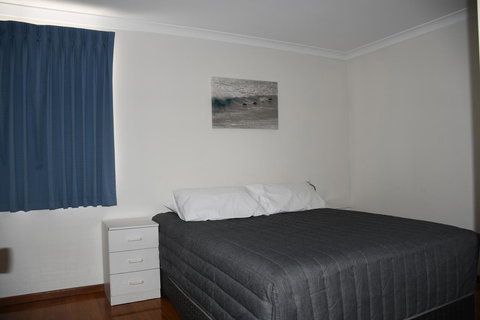 Kalbarri Seafront Villas - ACT Tourism 1