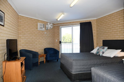 Kalbarri Seafront Villas - ACT Tourism 26