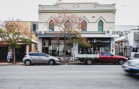 Captain\'s Heritage Cottage - Central Fremantle 2 Bedroom Historic Cottage - ACT Tourism 17