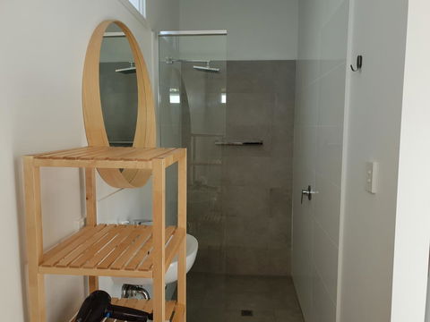 Captain\'s Heritage Cottage - Central Fremantle 2 Bedroom Historic Cottage - ACT Tourism 12