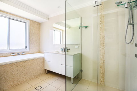 Calming Waters - Pet Friendly - Community Pool - ACT Tourism 23