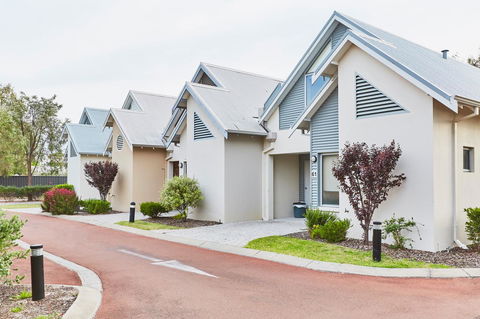 Cape View Beach Resort - ACT Tourism 4