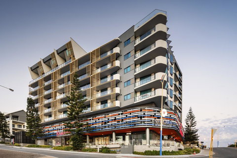 Ramada By Wyndham VetroBlu Scarborough Beach - ACT Tourism 3