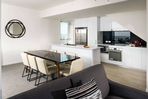 Ramada By Wyndham VetroBlu Scarborough Beach - ACT Tourism 14