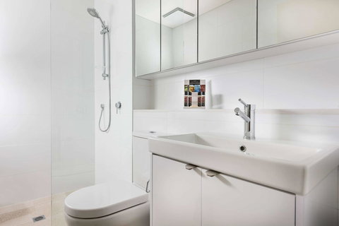 Ramada By Wyndham VetroBlu Scarborough Beach - ACT Tourism 37