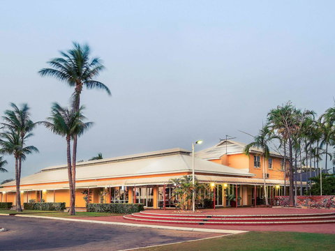 The Continental Hotel - ACT Tourism 4
