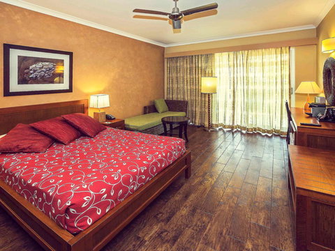 The Continental Hotel - ACT Tourism 42