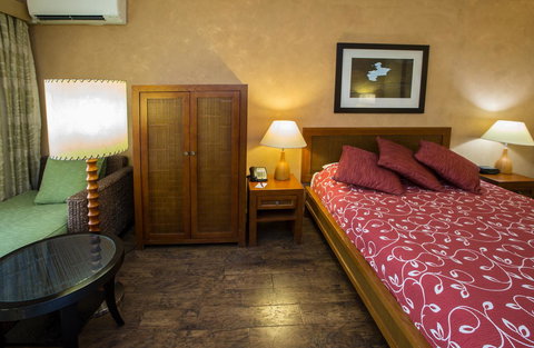 The Continental Hotel - ACT Tourism 17