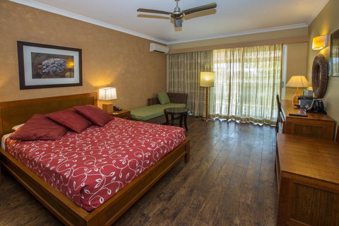 The Continental Hotel - ACT Tourism 1
